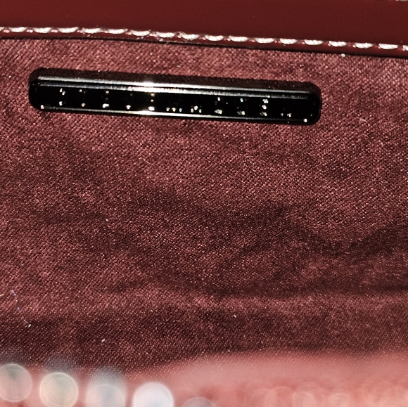 STEVE MADDEN Bmikas Glossy Bloodstone Shoulder Bag - Picture 9 of 9